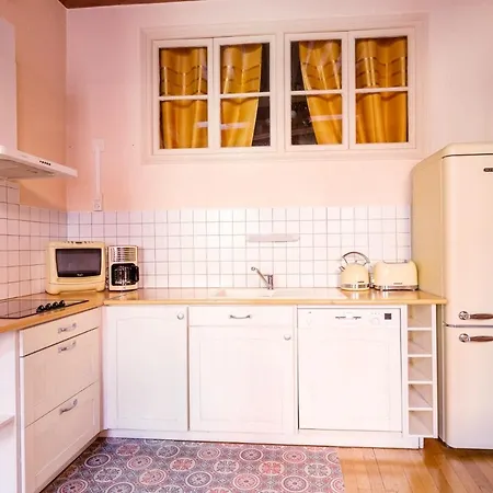 Le Royal A 500m Du Rue Du Paquier Apartamento *