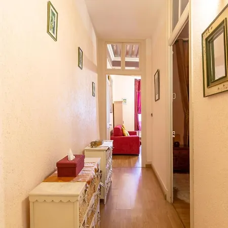 Le Royal A 500m Du Rue Du Paquier Apartamento